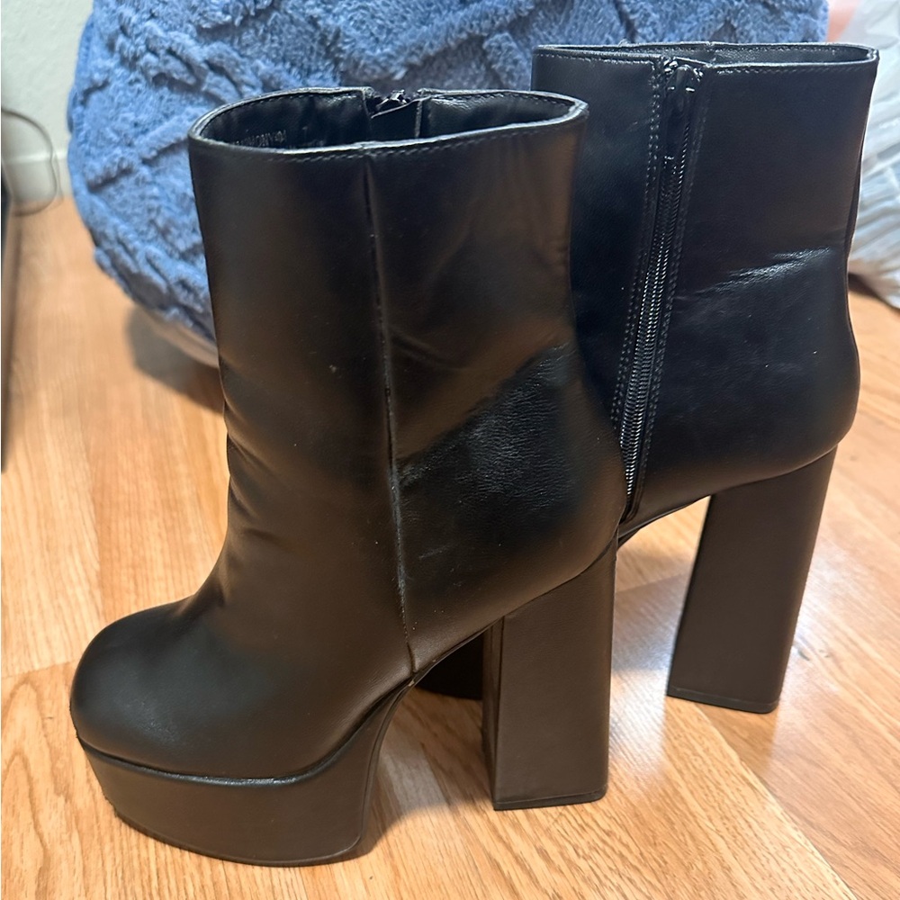 Platform Boots - Picture 3 of 3